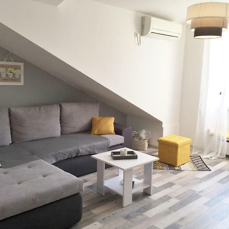 Charming Rijeka City Center Apartment Renee Exterior photo