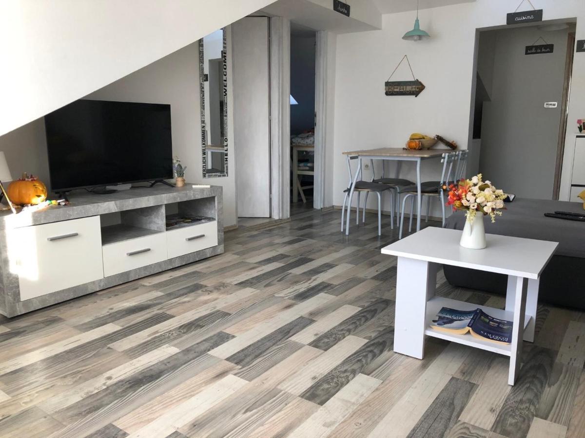 Charming Rijeka City Center Apartment Renee Exterior photo