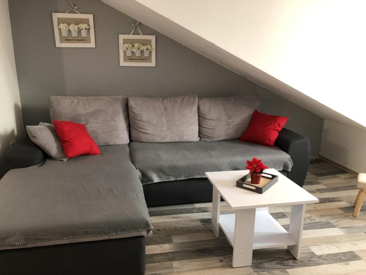 Charming Rijeka City Center Apartment Renee Exterior photo